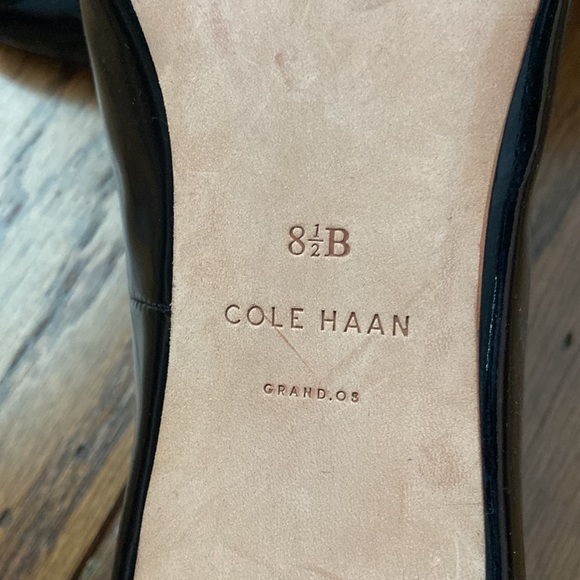 "Stylish Elegance: Black Patent Leather Stiletto Cole Haan Heels!" - Picture 6 of 6